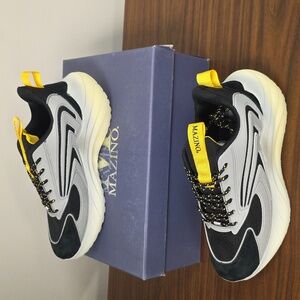 Mazino Krypton 040 Men's Size 9 Black/White/Yellow Men's Sneakers Brand New